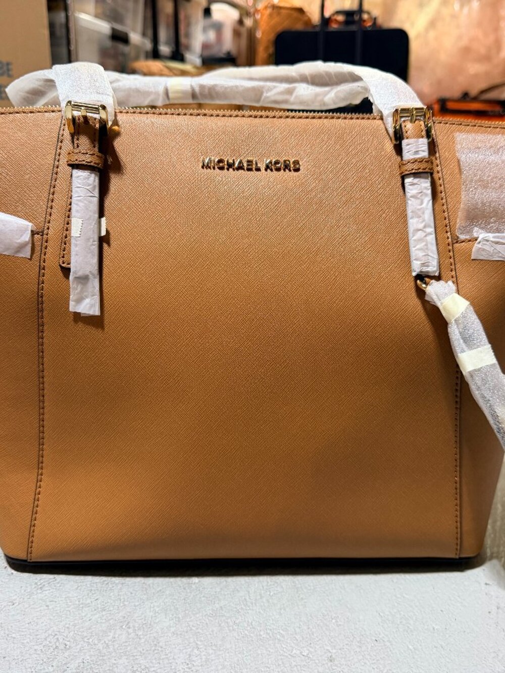 Michael Kors Jet Set Large Saffiano Leather Top-Zip Tote Bag, Acorn